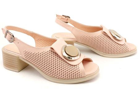 Дамски сандали от естествена кожа в розово - Модел 6110-11.