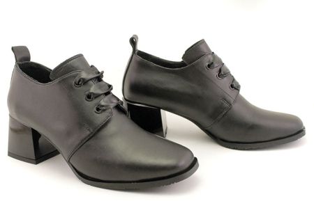 Дамски официални обувкки в черно - Модел Камелия.
