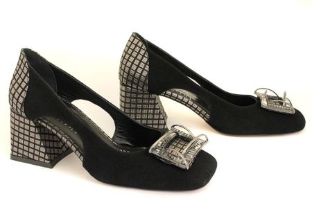 Дамски официални обувки от естествен набук в черно - Модел Дани.