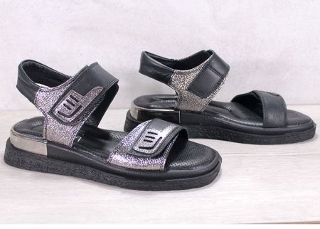 Дамски сандали от естествена кожа в черно и сребристо - модел Сузана