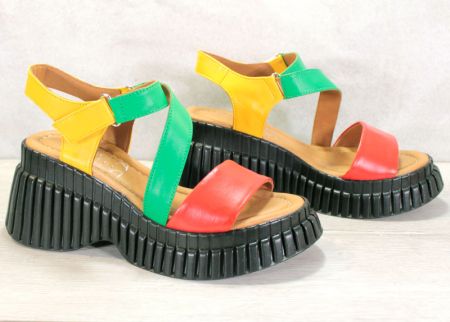 Дамски, цветни сандали на платформа от естествена кожа - модел Сиена