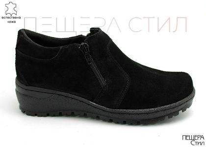 Дамски обувки от естествен велур в черно KR 126 CHv