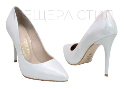 Дамски елегантни обувки от естествена кожа със сатенен ефект в бяло 423 B