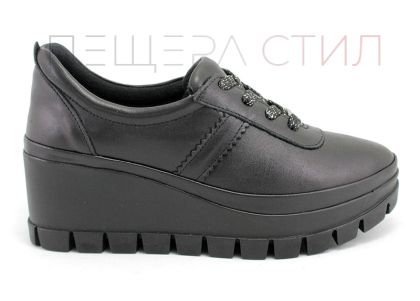Дамски обувки на платформа за ежедневно носене изработени от висококачествена естествена кожа - 7630 CH