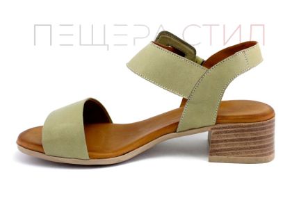 Дамски сандали на нисък ток в резедаво зелен цвят - Модел Сузана.