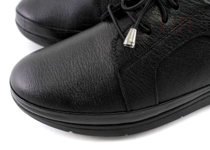 Дамски ежедневни обувки в черно- Модел Елиза.