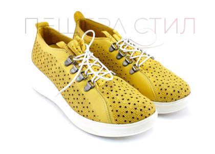 Дамски спортни обувки в жълто -  Модел Муза.