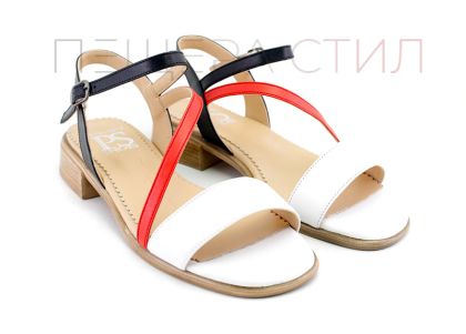 Дамски, трицветни сандали на нисък ток - Модел Камелия.