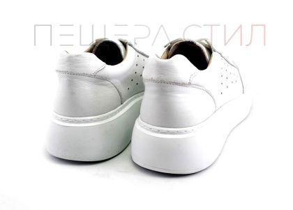 Дамски, ежедневни обувки спортен стил в бяло - Модел Джейна