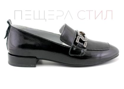 Дамски обувки от естествен лак в черно - Модел Шарлота