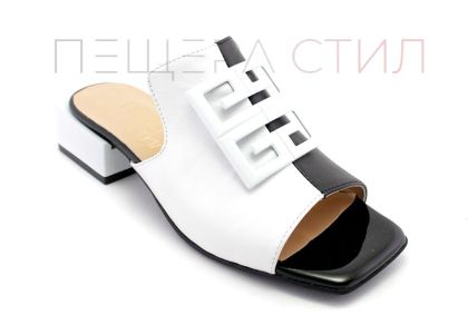 Дамски сандали на нисък ток в бяло и черно - Модел Мишел