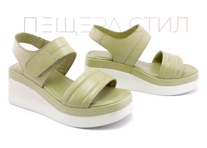 Дамски сандали на платформа в цвят зелен - Модел Хейли