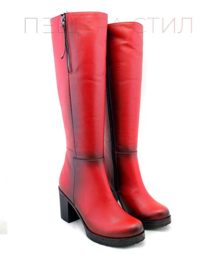 Дамски ботуши от естествена кожа в червено - модел Калиопа