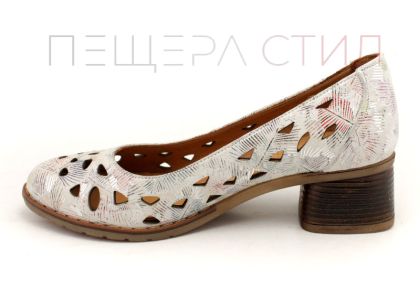 Дамски, ежедневни обувки в бяло - Модел Бояна.