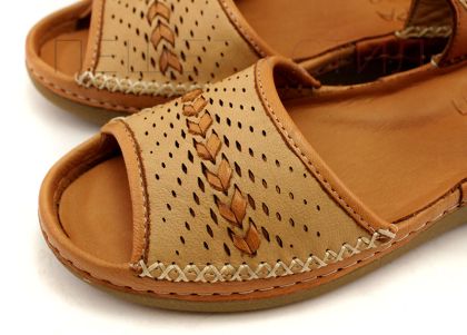 Дамски сандали от естествена кожа в  бисквитен цвят - Модел Айко.