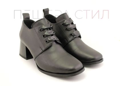 Дамски официални обувки в черно - Модел Камелия.