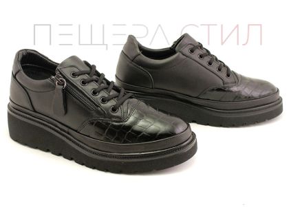 Дамски, ежедневни обувки в черно - Модел Сара.