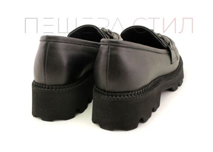 Дамски ежедневни обувки от естествена кожа в черно - Модел Деница.