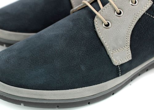 Мъжки ежедневни обувки от естествен набук в тъмно синьо с сиви елементи  780-05-09 SN