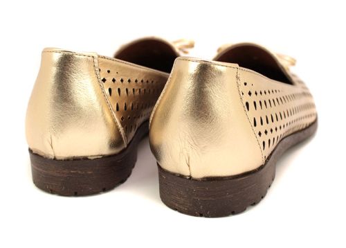 Дамски летни обувки на ниско ходило в златисто 721-01 ZL