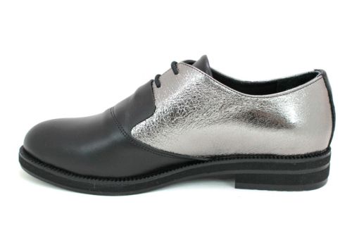 Дамски обувки на ниско ходило с връзки в черно и сребро 212 CHS