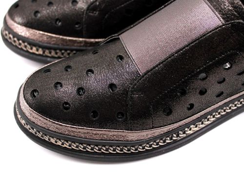 Дамски обувки от естествена кожа в черно M-306 CH + големи размери №41 и №42