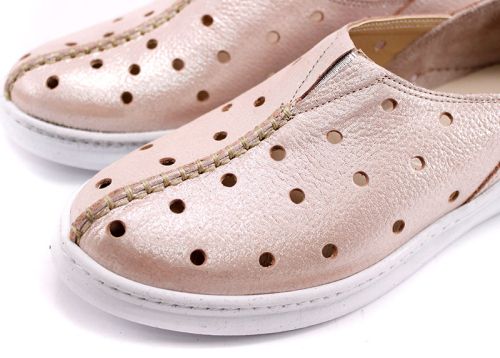 Дамски обувки от естествена кожа в цвят пудра M-310 P