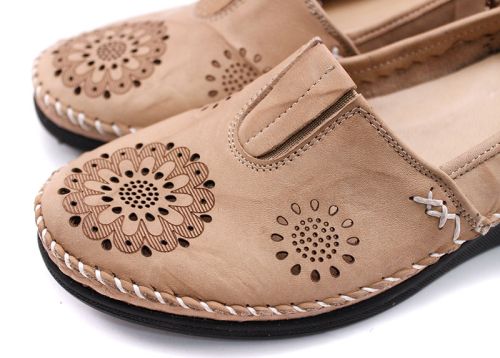 Дамски летни обувки от естествена кожа в бежово K-165 BJ