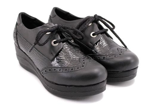 Дамски ежедневни обувки в черно 356 CH