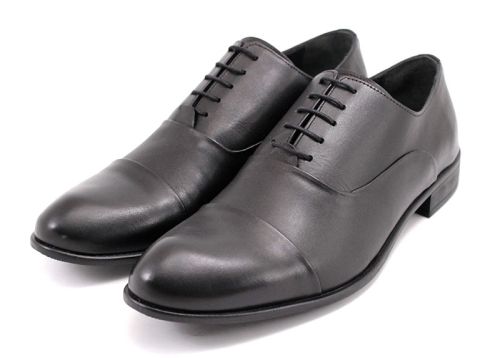 Мъжки официални обувки в черно 1654 CH