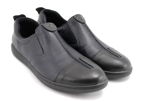 Мъжки ежедневни обувки в тъмно синьо и черно 681 SN