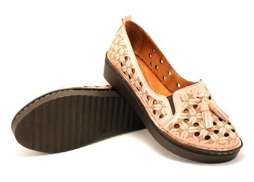Pantofi de vara pentru femei cu perforatie in culoarea pudra 3120-1 P