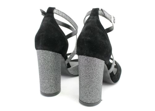 Дамски официални сандали с кръстосани каишки в черно 863 CH