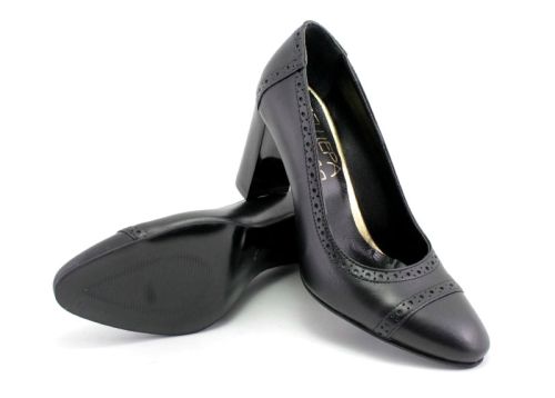 Дамски официални обувки на средно висок ток в черен цвят за вечерно или формално носене - 333 CH