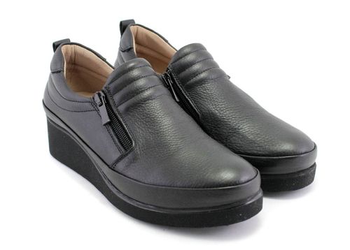 Pantofi din piele pentru femei în negru 020 CH