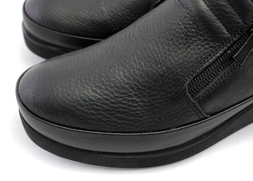 Дамски обувки от естествена кожа за ежедневно носене в черно 020 CH