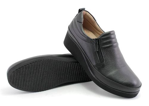 Дамски обувки от естествена кожа за ежедневно носене в черно 020 CH