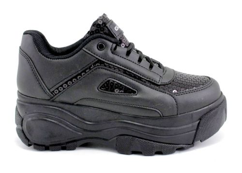 Дамски спортни обувки тип маратонки в черно -  664CH