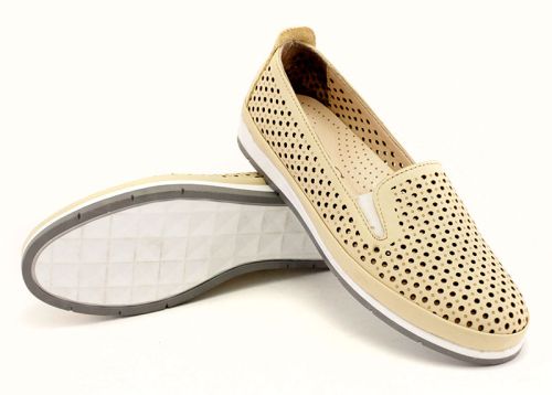 Pantofi casual de dama cu perforație - Model Elitsa.