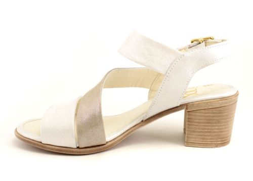 Sandale de damă din piele albă, satinată - Model Gabriela