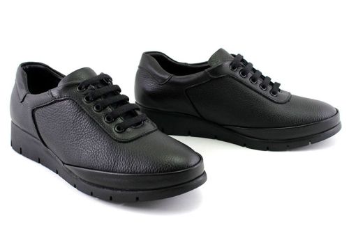 Дамски ежедневни обувки в черно - Модел Кармен.