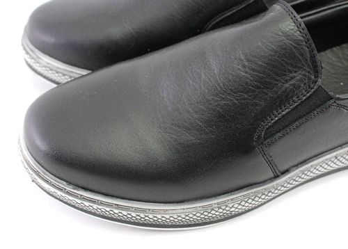 Дамски ежедневни обувки в черно- Модел Невада.