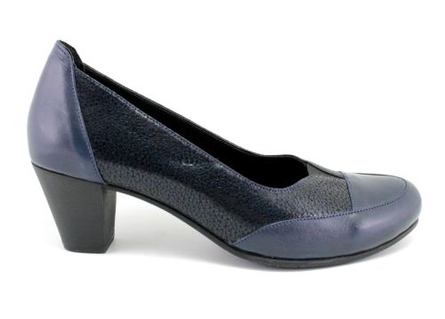 Дамски ежедневни обувки в тъмно синьо - Модел Гладис.