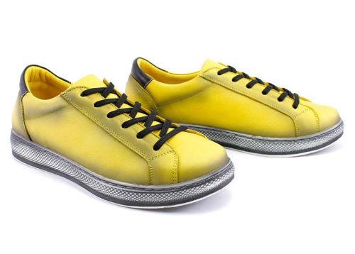 Дамски спортни обувки в жълто  -  Модел Тиара.