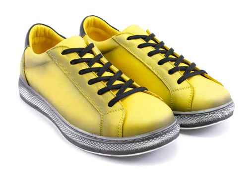 Дамски спортни обувки в жълто  -  Модел Тиара.