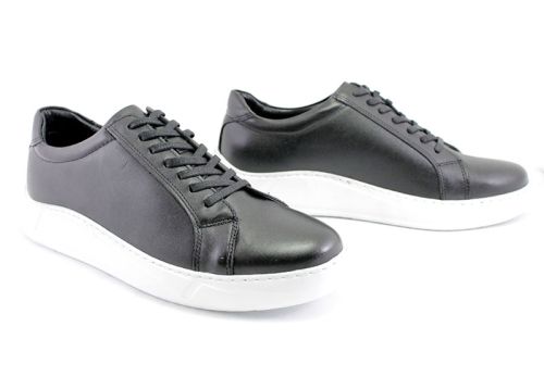Мъжки ежедневни обувки с връзки в черно с бяло ходило - Модел Лазаро.