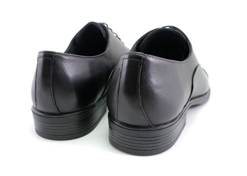 Мъжки официални обувки в черно, модел Круз.