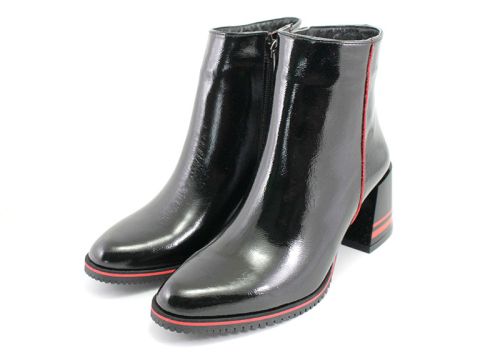 Botine elegante de damă cu fermoar lateral în negru - Model Janina.