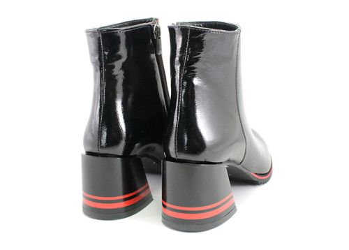 Botine elegante de damă cu fermoar lateral în negru - Model Janina.