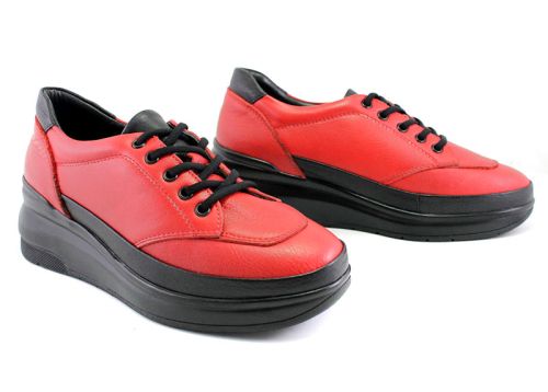 Дамски ежедневни обувки с връзки в червено - Модел Сиера.